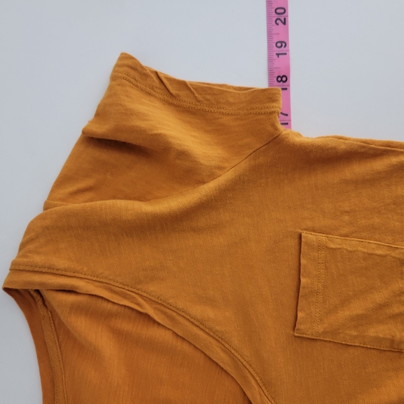 Madewell Whisper Cotton Short Sleeve V Neck Pocket Front Tee Shirt - Picture 7 of 8